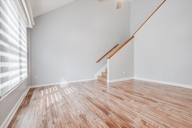 Foto del edificio - 113 Village Trail Dr