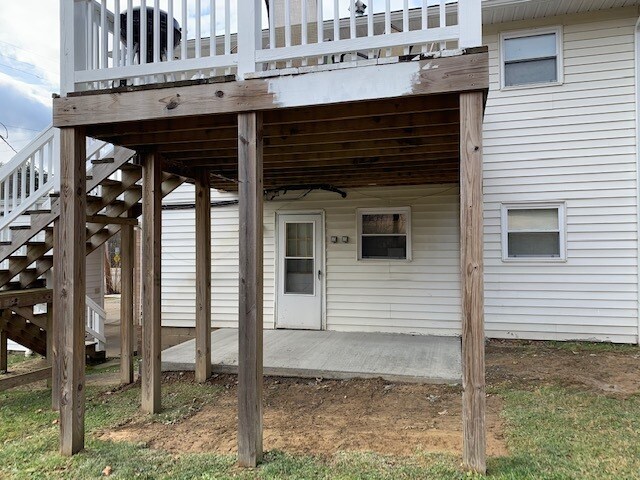 Building Photo - 6216 Radford Rd