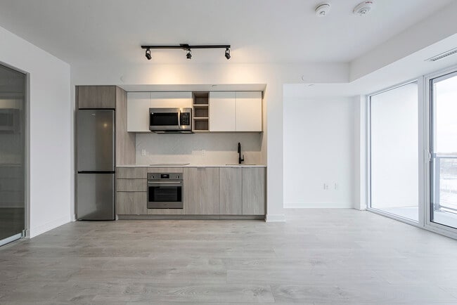 Building Photo - 36-536 Zorra St