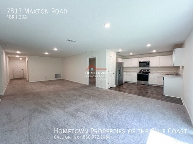 Building Photo - Spacious 4-Bedroom Home in Pensacola, FL w...