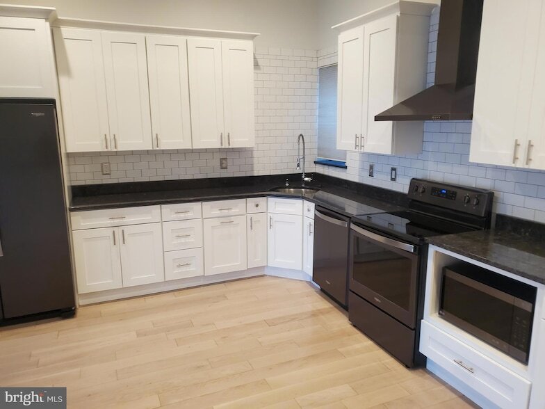 Photo - 7242 Frankford Avenue Unit