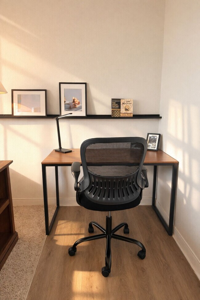 Foto del edificio - 1632 N Franklin Pl
