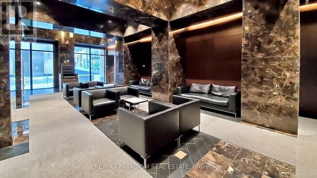 Photo du bâtiment - 70 Temperance St