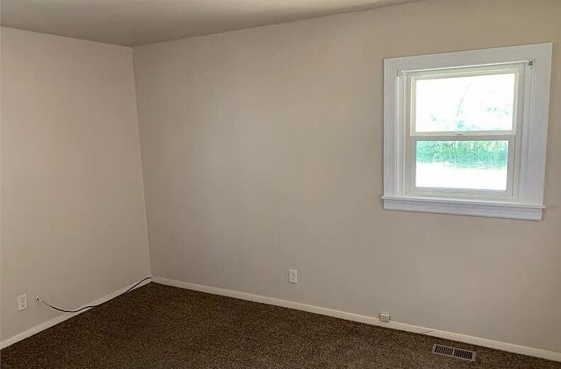 Building Photo - 606 Pleasant Pl