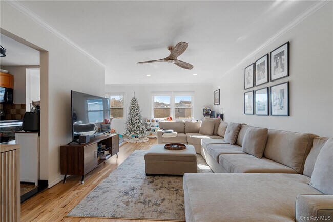 Foto del edificio - 208-48 15th Rd