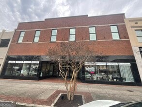 Building Photo - 519 Broad St