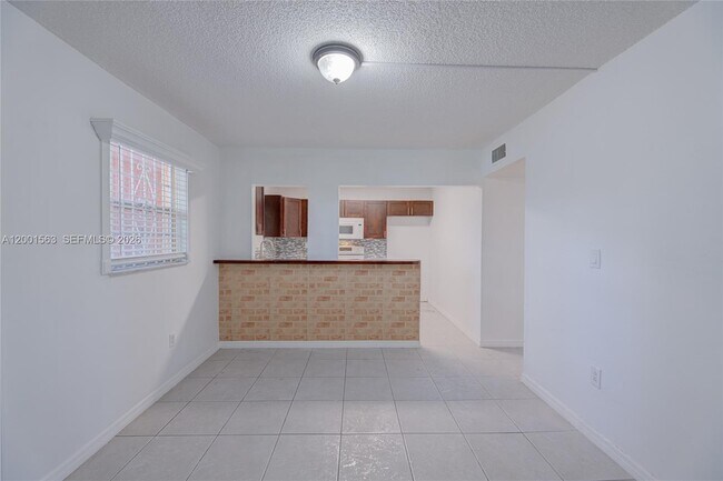 Foto del edificio - 1111 NW 19th Ave