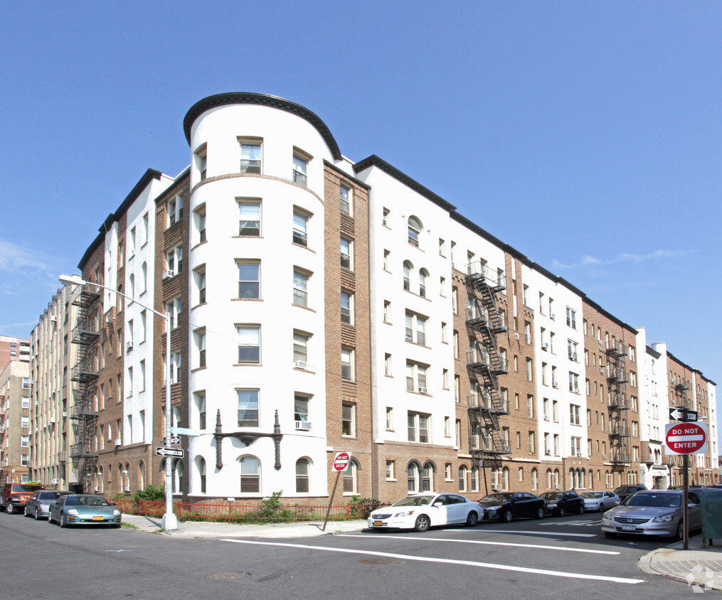 Foto del edificio - 3100 Brighton 2nd St