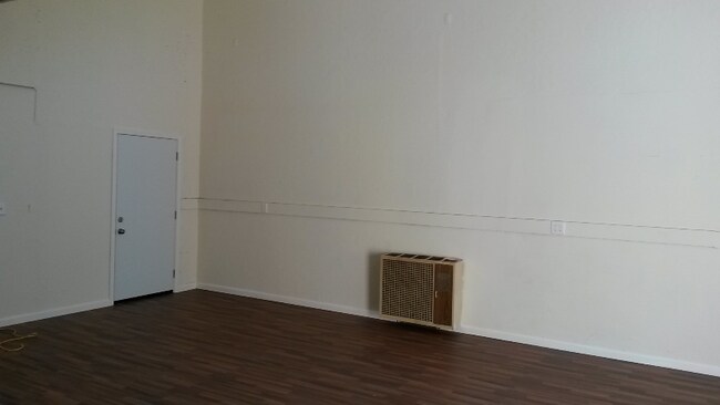 Foto del edificio - 3125 Hoover St