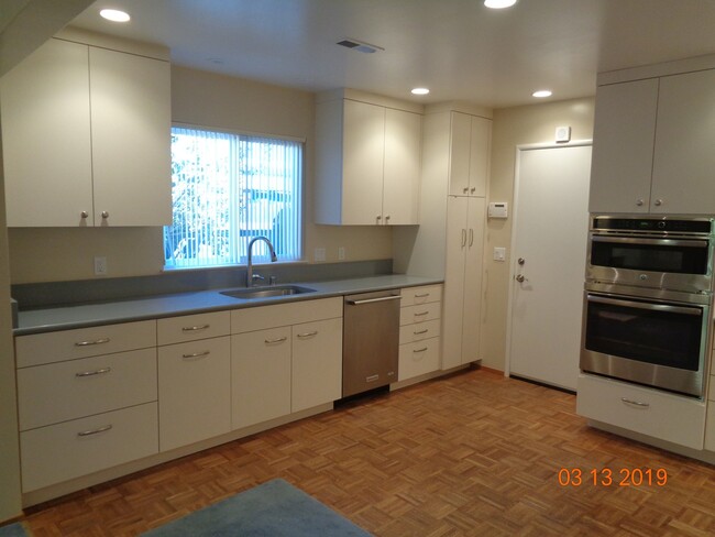 Foto del edificio - 3 Bed/ 2 Bath Rohnert Park House for Rent