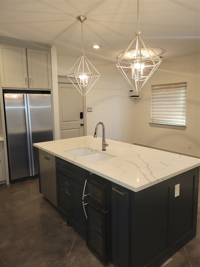 Foto del edificio - 4914 Rose St