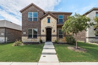 Building Photo - 2853 Franklin Dr