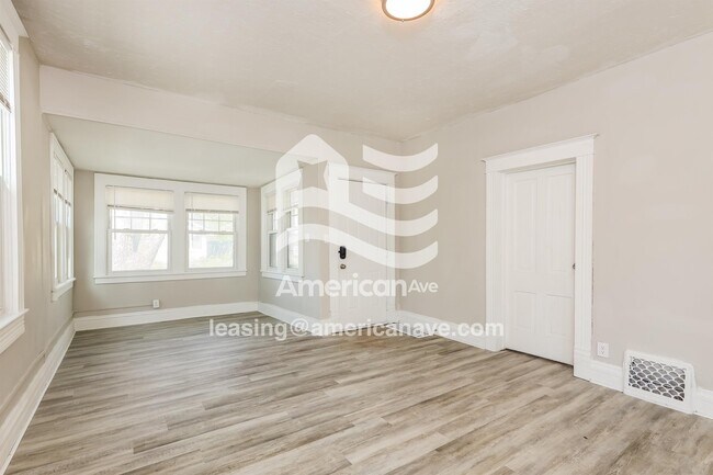 Foto del edificio - 1317 44th St