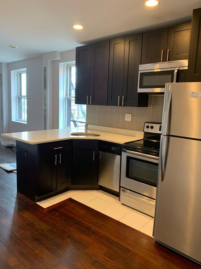 Foto del edificio - 331 Hicks St