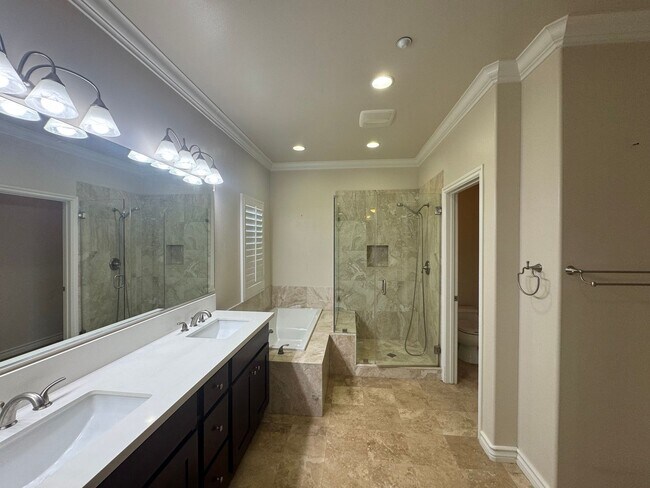 Foto del edificio - Monrovia 3beds 2.5 bath PUD for lease