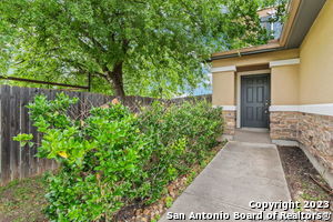 Foto del edificio - 10538 Legacy Cv