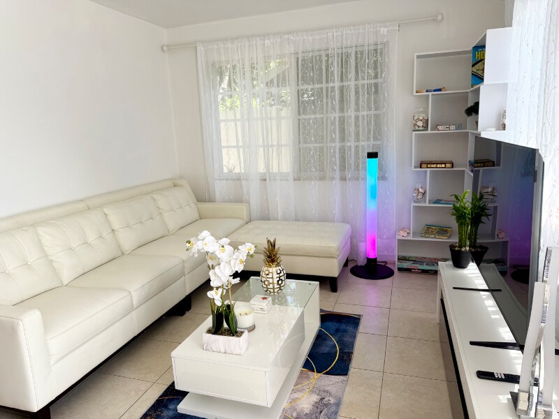 Foto principal - 3725 NW 11th Ave
