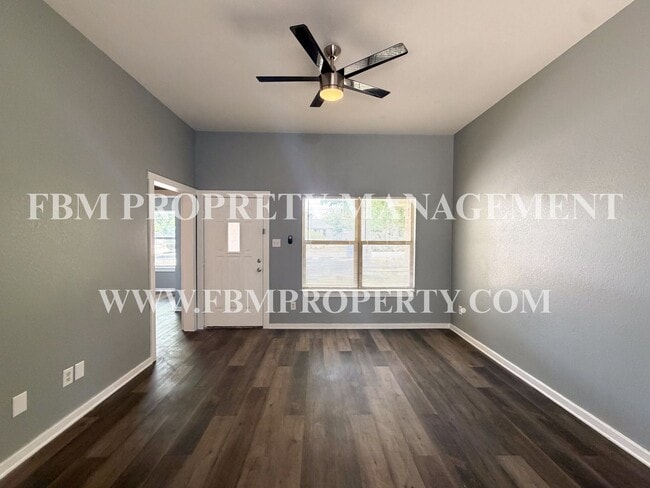 Building Photo - 808 Metropolitan Ave