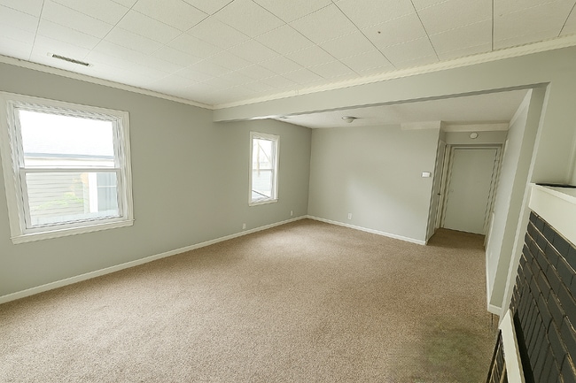 Photo - 1741 N Riley Ave House