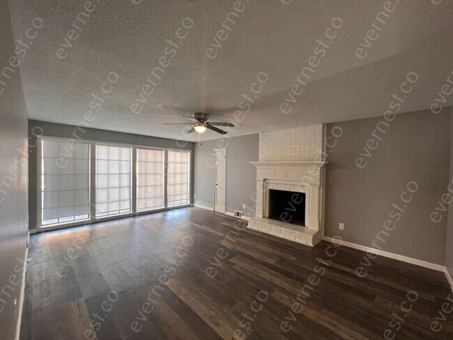 Building Photo - 512 McElroy Rd