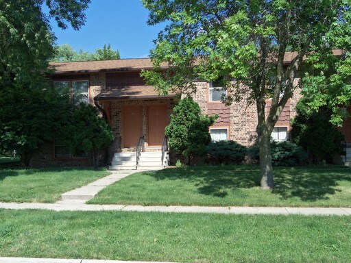 Primary Photo - 306 Cedar Crest Dr