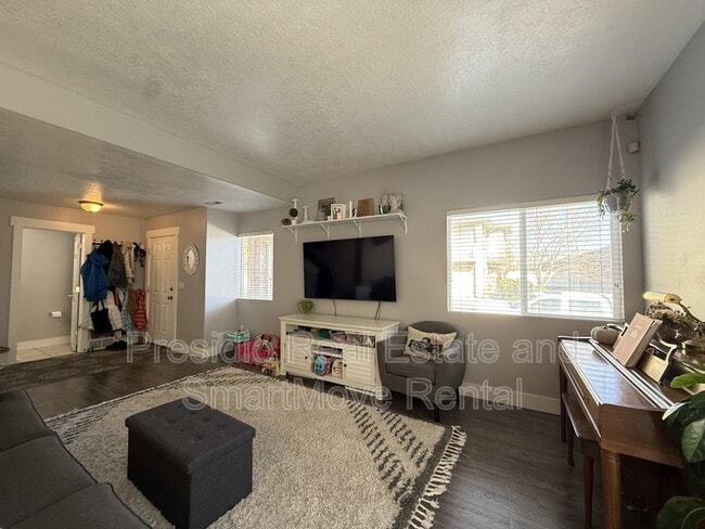 Building Photo - 12733 Stormy Meadow Dr