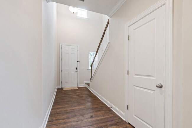 Building Photo - Live Beautifully in This Upgraded 4-Bedroom Home in Apex!