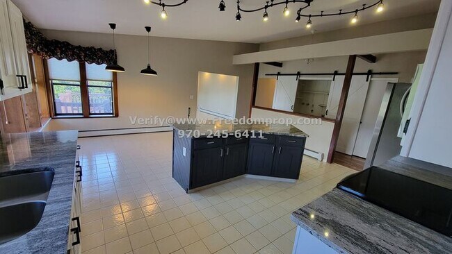 566 Rio Oso Ln photo'