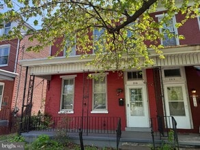 Building Photo - 310 N Charlotte St