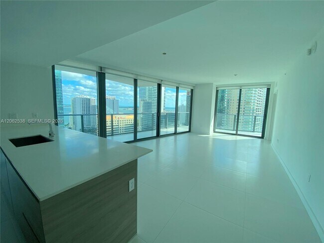 Building Photo - 1300 S Miami Ave