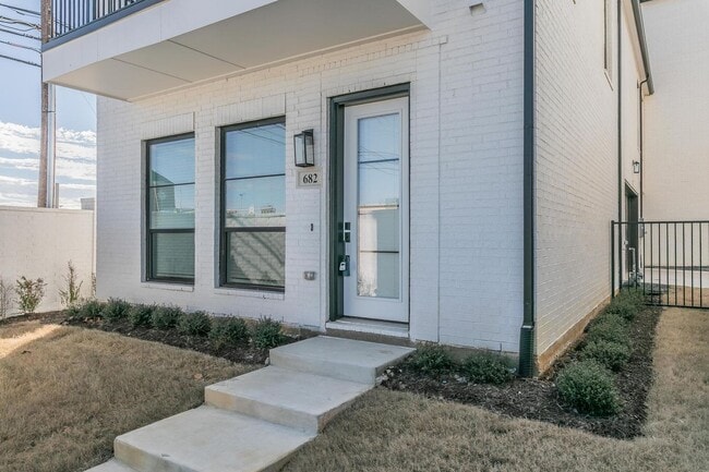Photo - Excellent 3 bedroom 2.5 bath in Arlington Townhome