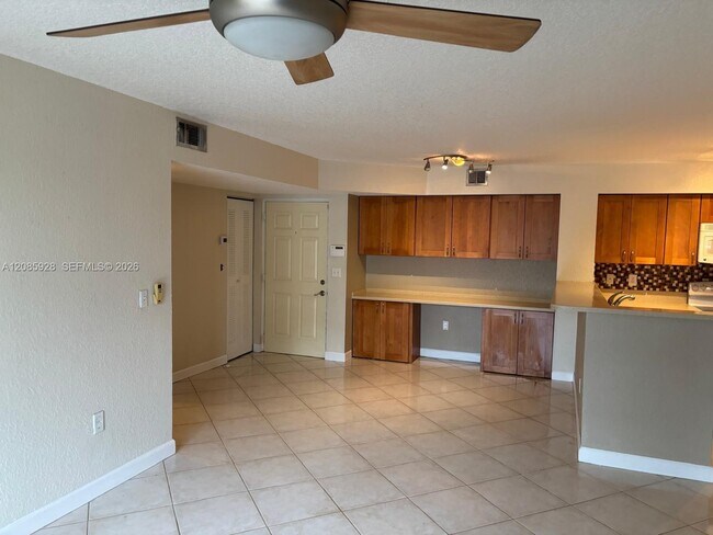 Building Photo - 1721 Village Blvd