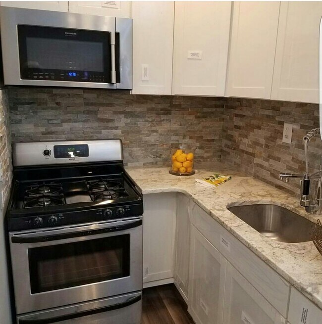 Foto del edificio - 6137 Callowhill St