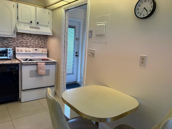 Building Photo - 8900 Washington St