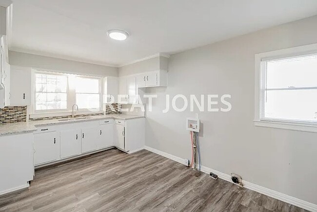 Foto del edificio - 8329 8th Ave S