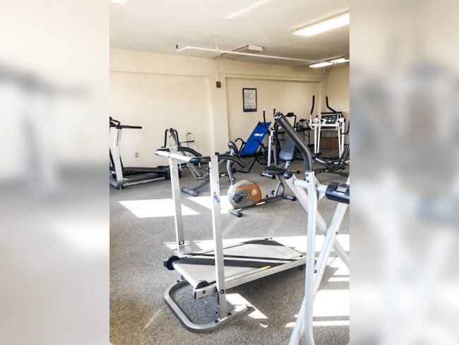 Building Photo - Marian Heights