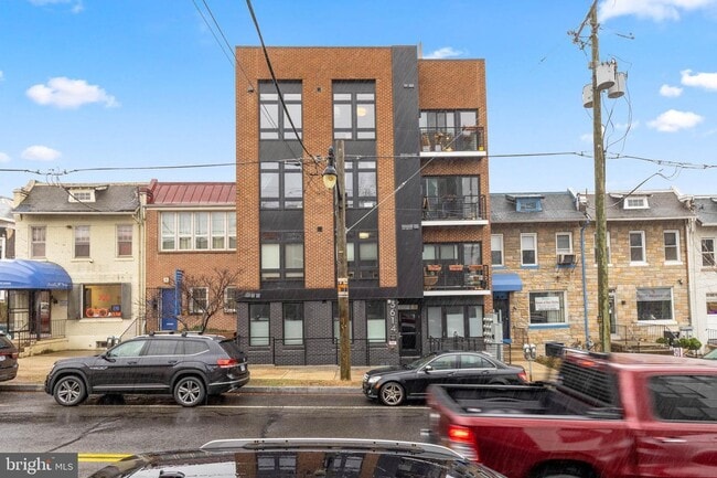 Building Photo - 3614 12th St NE