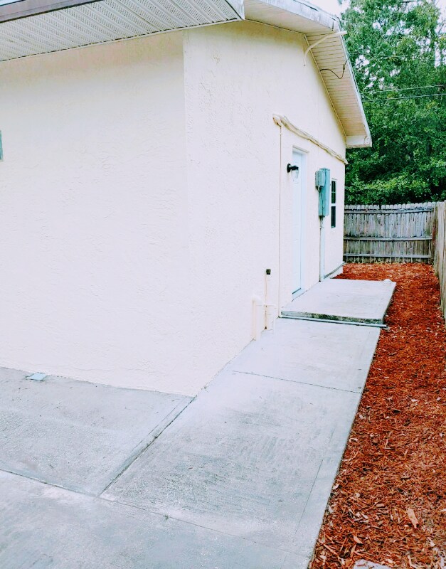 36 S Bay St, Fellsmere, FL 32948