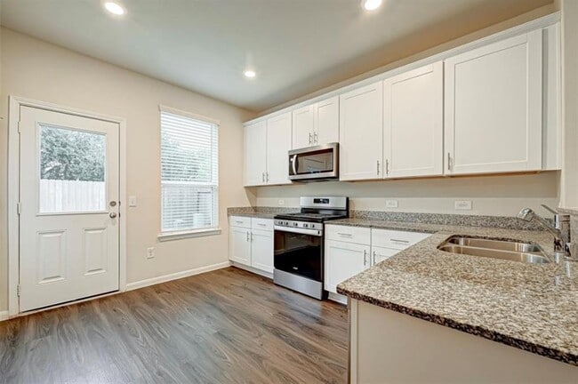 Building Photo - 6311 Kimball Mill Ln