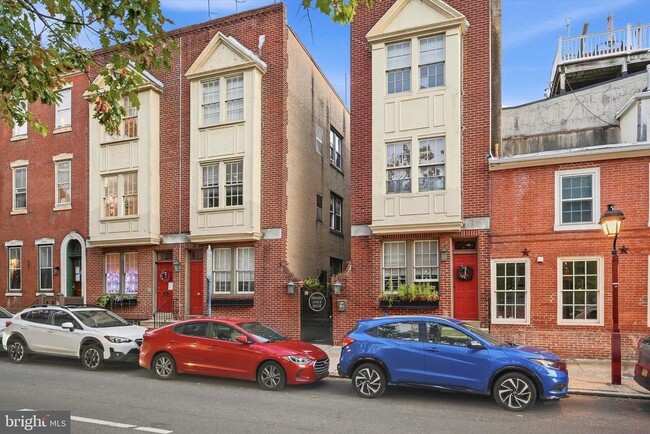 Building Photo - 334 Lombard St