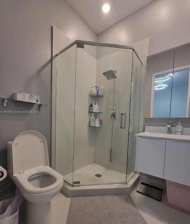 Foto del edificio - 10440 NW 67th St