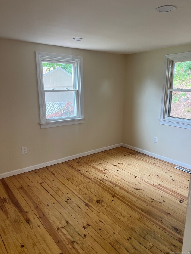 Building Photo - 31 Whippoorwill Rd