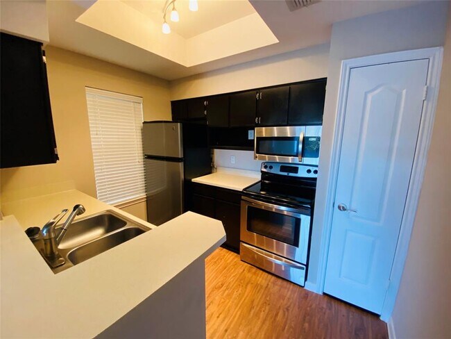 Foto del edificio - 6000-5 Shepherd Mountain Cove