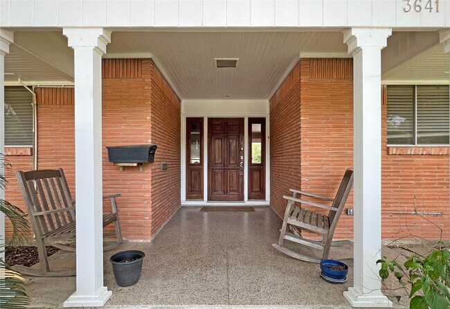 Foto del edificio - 3641 Deal St