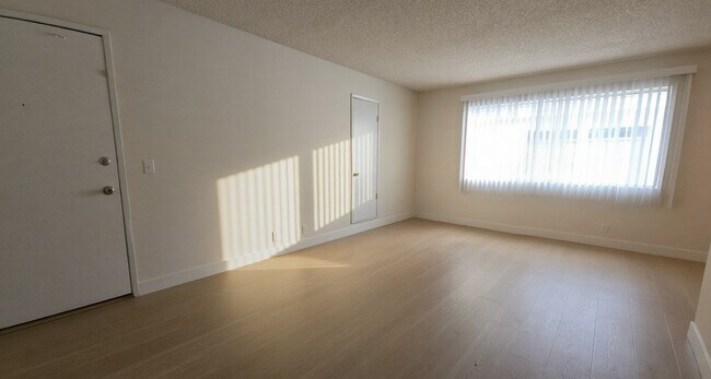 Foto del edificio - 531 S Shelton St