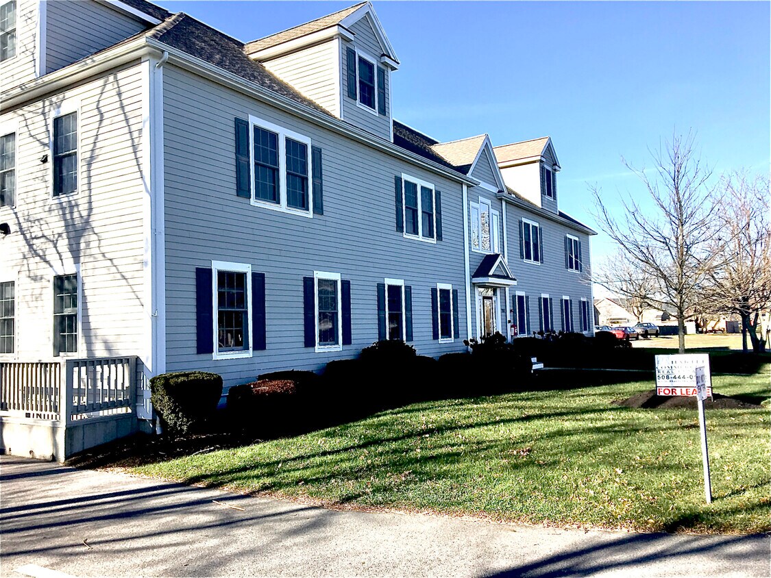 200 Worcester Ct Unit C, Falmouth, MA 02540 Apartments in Falmouth