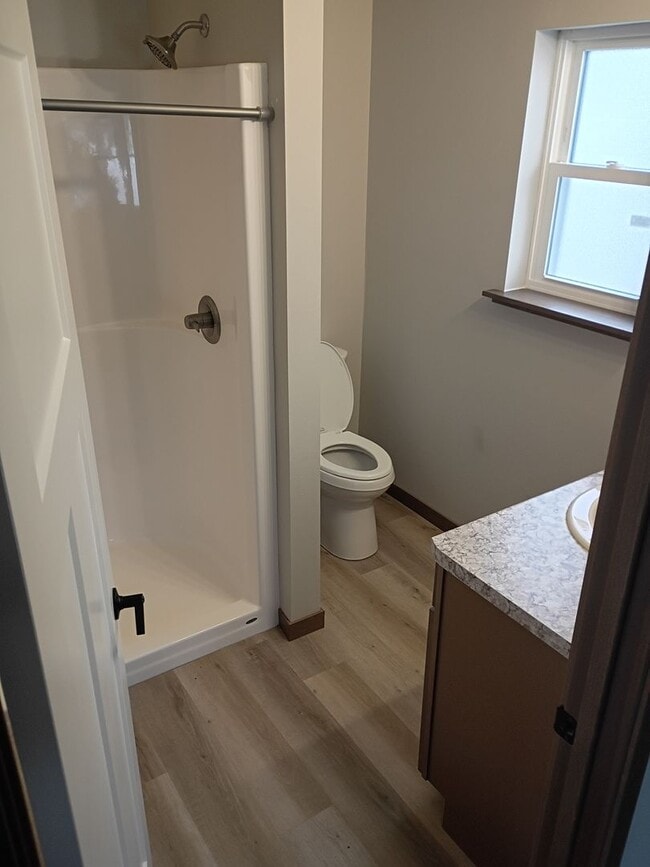 Building Photo - 3 Bed, 3 Bath, House