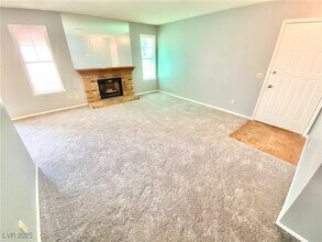 Building Photo - 6661 W Tropicana Ave