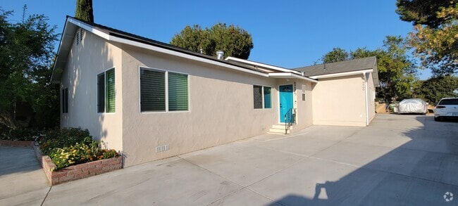 Building Photo - 6460 Mary Ellen Ave