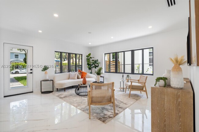 Foto del edificio - 94 NW 48th St